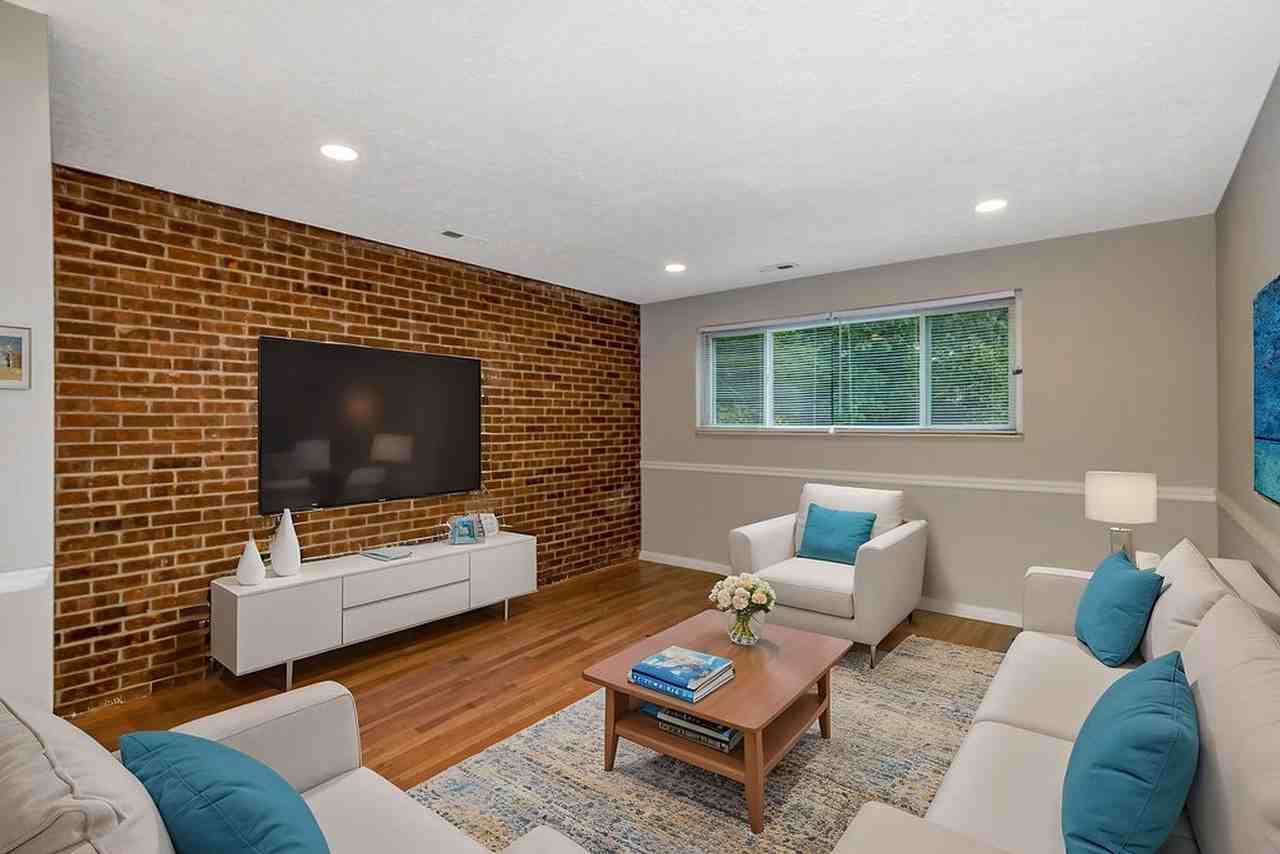 721 Delta Ave #1 - Photo 3 of 15