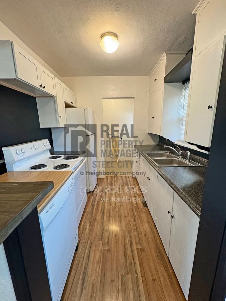 812 Jackson St - Photo 6 of 15
