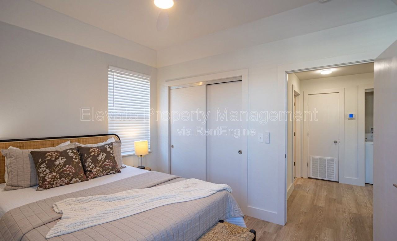 1701 Nw 12th St #12 - Photo 5 of 15