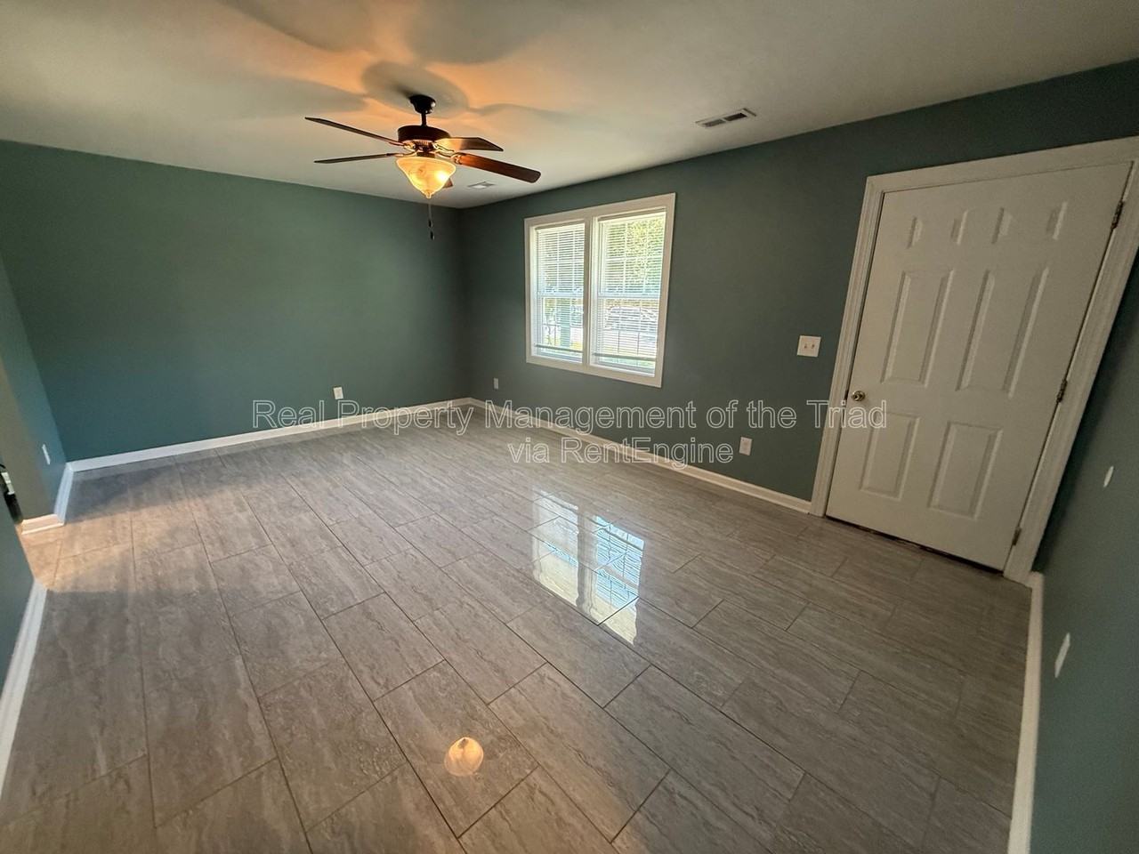 600 Tipperary Dr - Photo 4 of 17