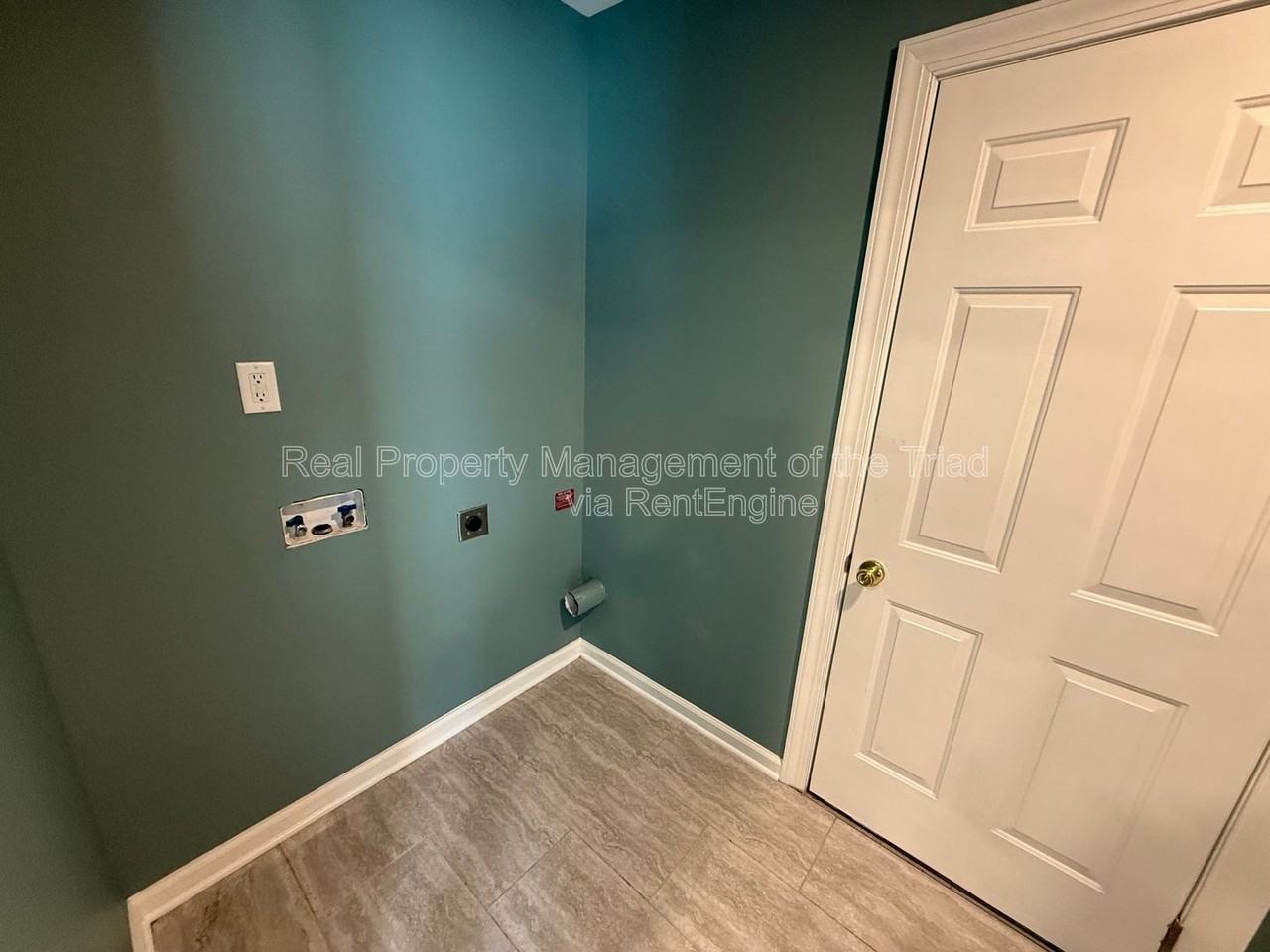600 Tipperary Dr - Photo 7 of 17