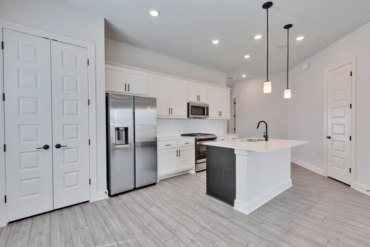 11609 Dillon Falls Dr - Photo 3 of 50
