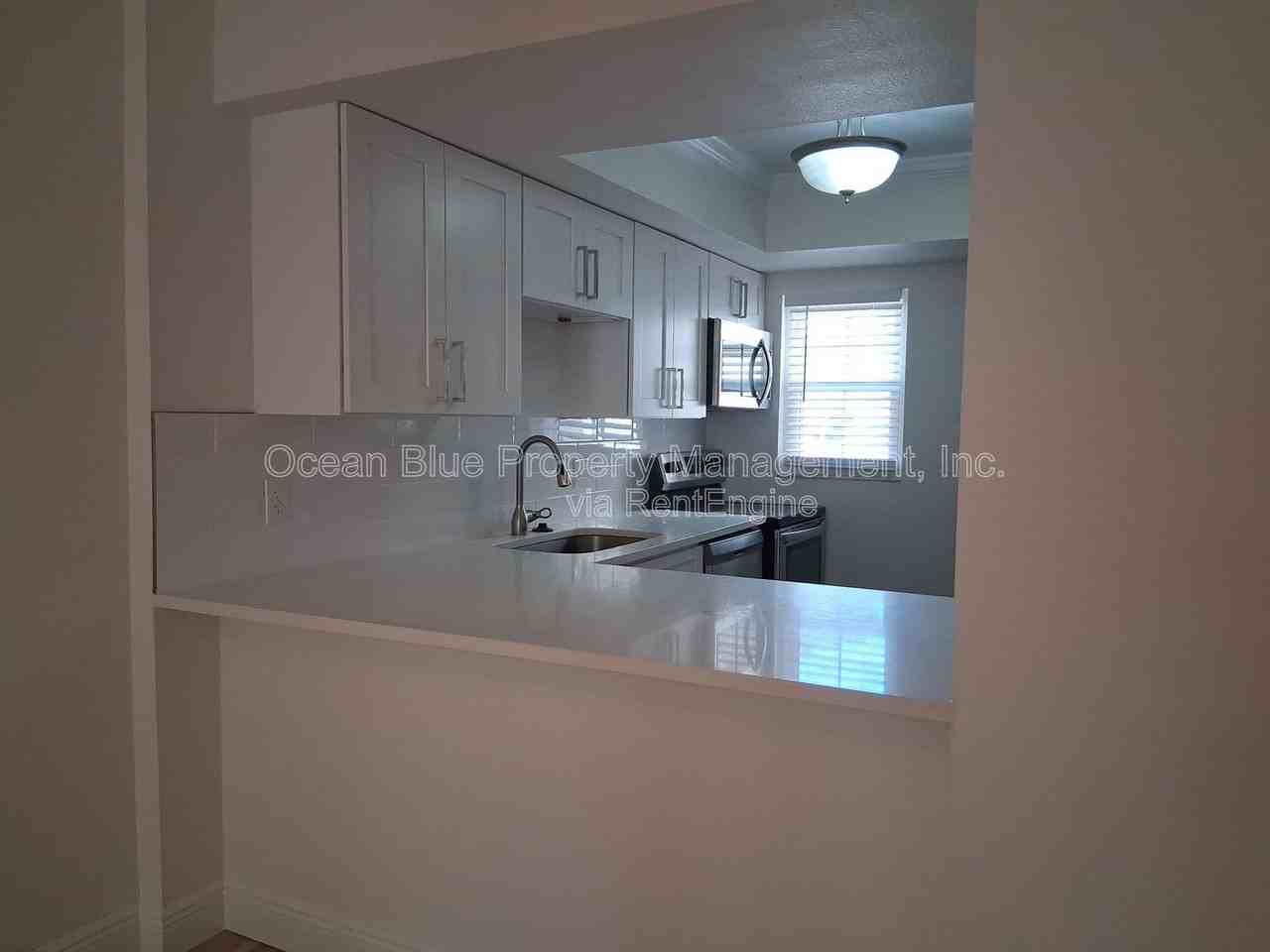 3811 N Oak Dr #61 - Photo 4 of 11
