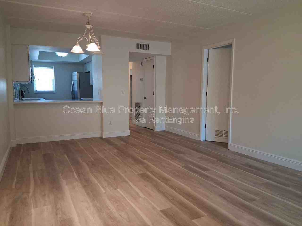 3811 N Oak Dr #61 - Photo 5 of 11