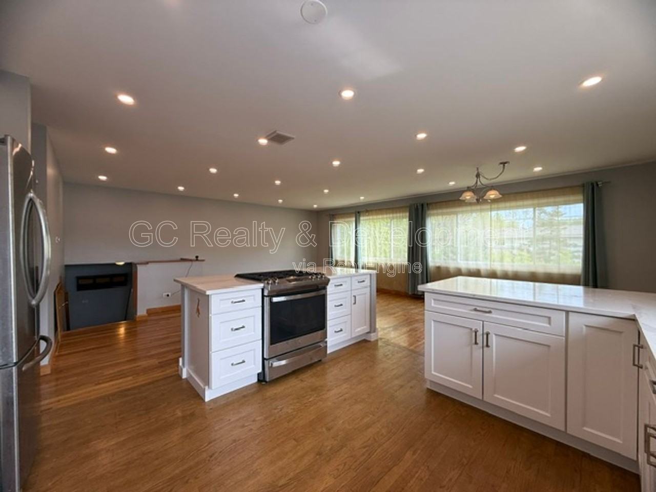 1645 Highland Blvd - Photo 4 of 36