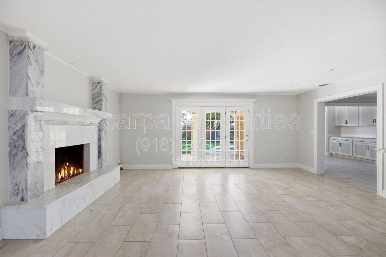 6812 E 55th St - Photo 5 of 28