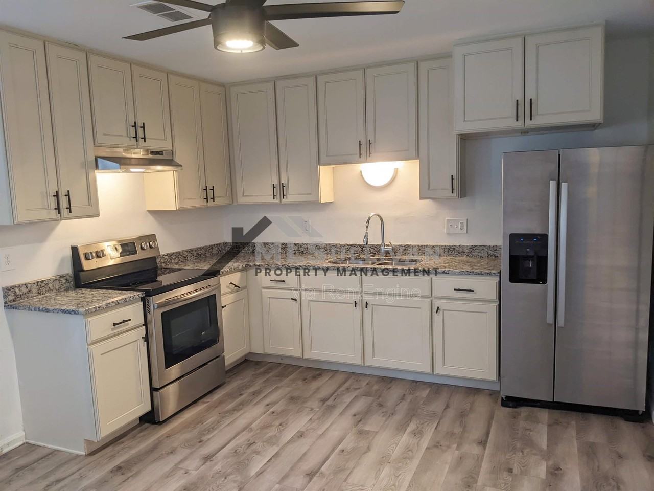 1302 Marne Ave - Photo 3 of 9