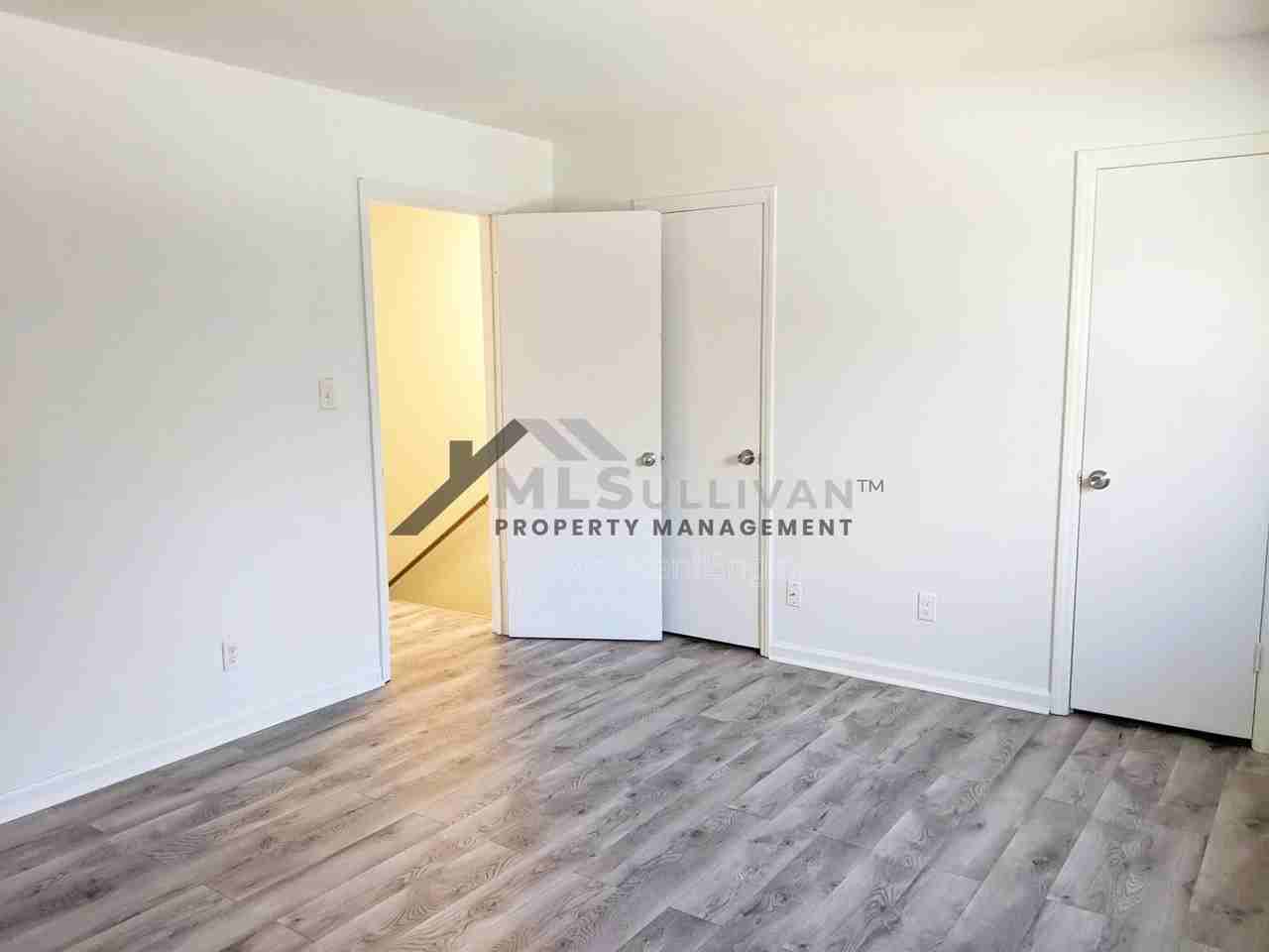1302 Marne Ave - Photo 7 of 9
