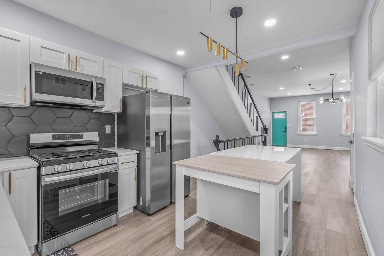 1521 S 19th St - Photo 4 of 33