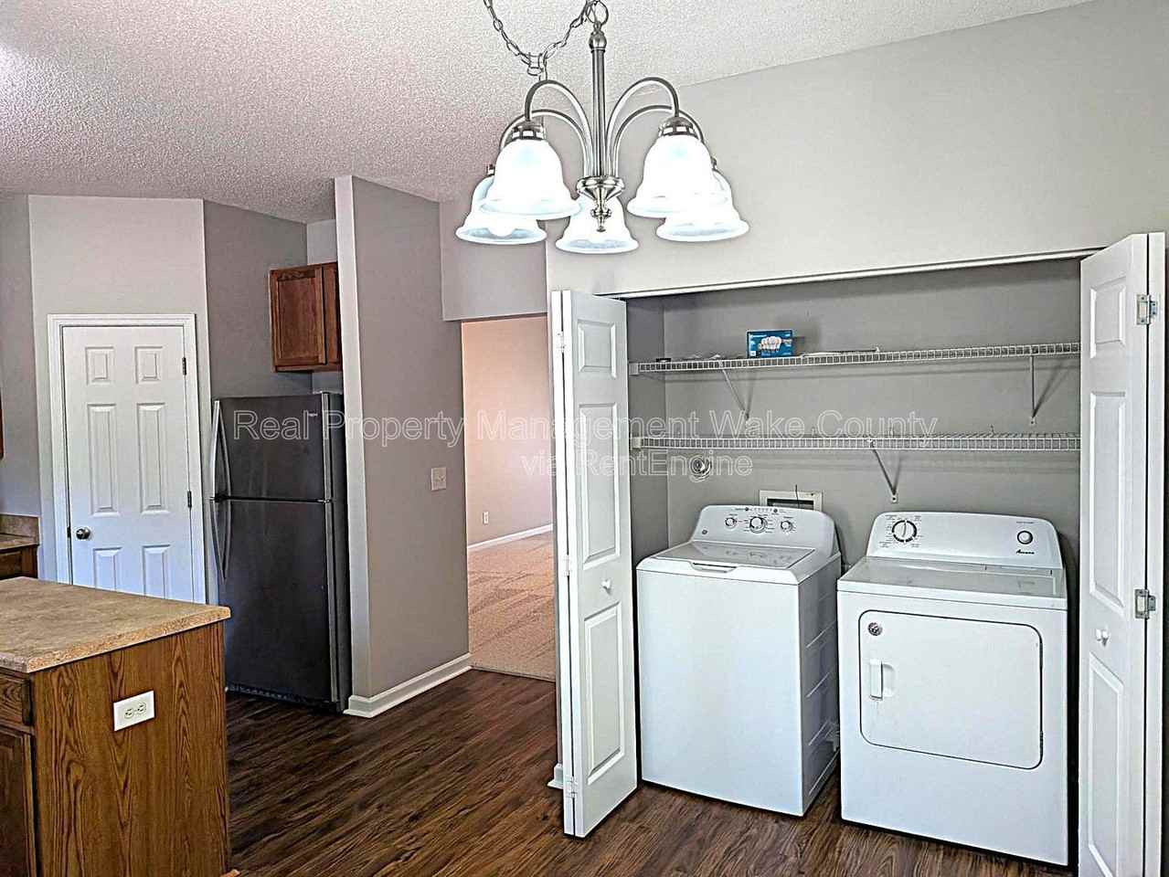 112 Graystar Rd - Photo 4 of 22
