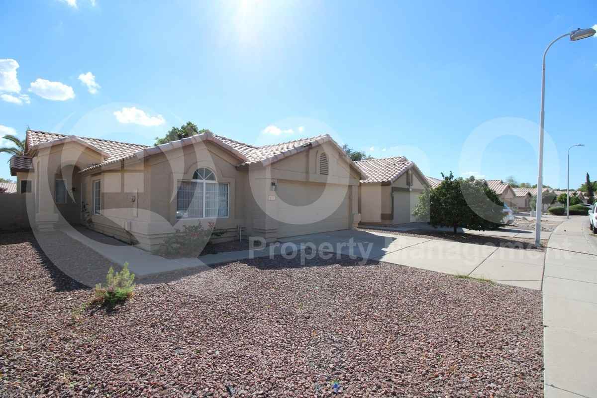 815 W Silver Creek Rd - Photo 2 of 21
