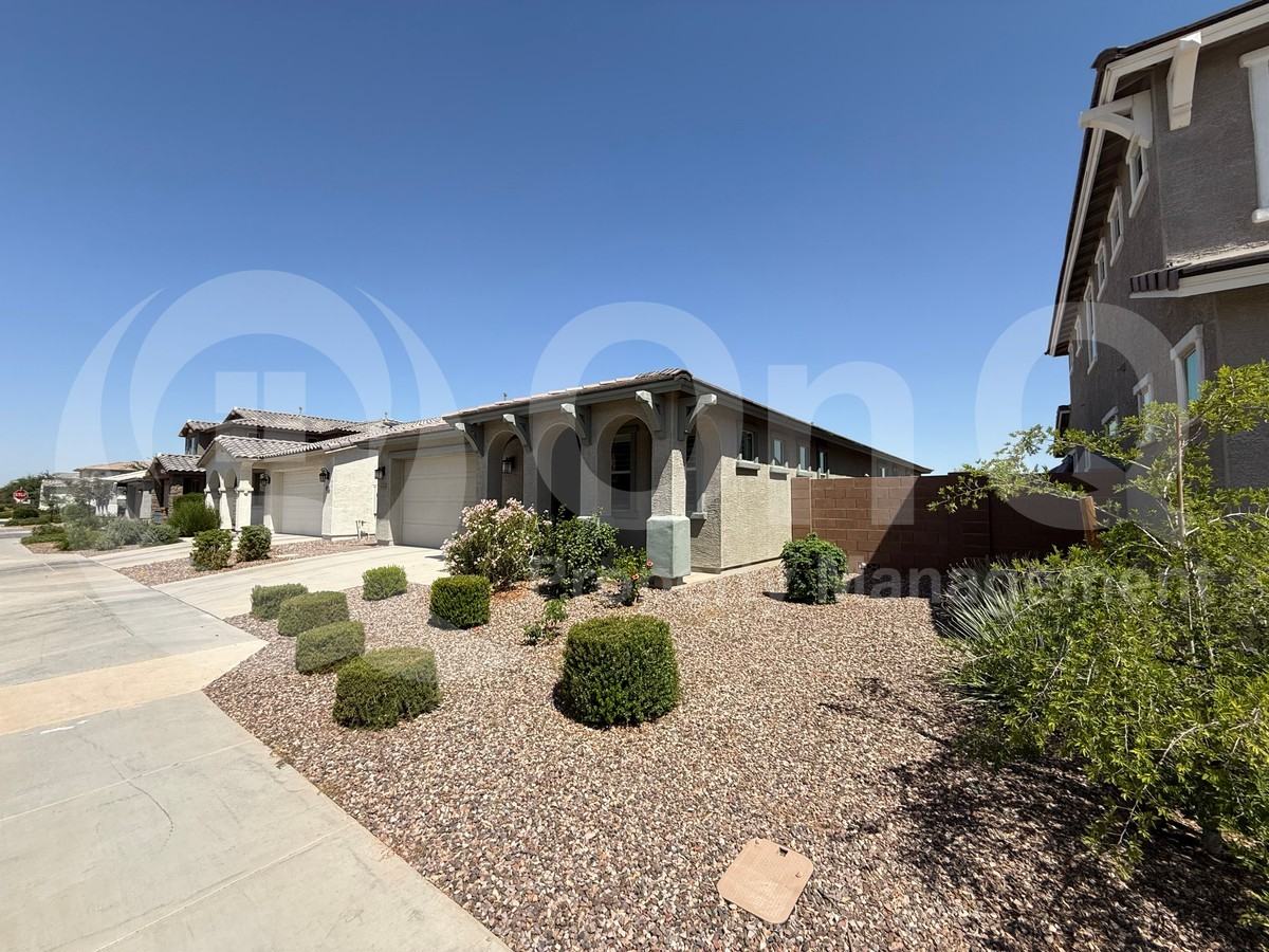 10942 E Tesla Ave - Photo 2 of 28