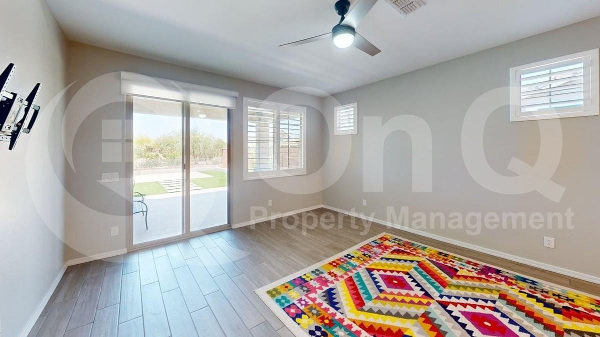 10942 E Tesla Ave - Photo 4 of 28