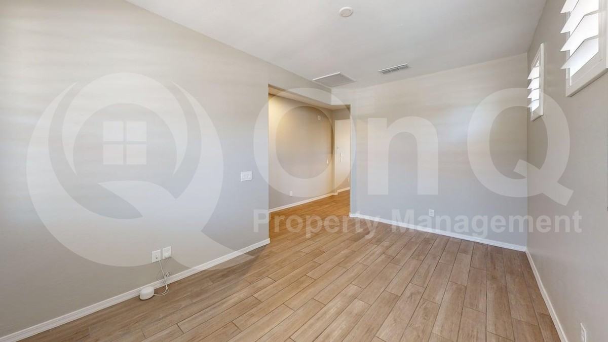 10942 E Tesla Ave - Photo 7 of 28