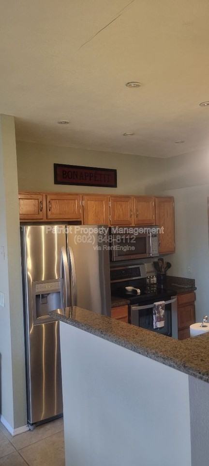 9711 E Mountain View Rd #2500 - Photo 4 of 36