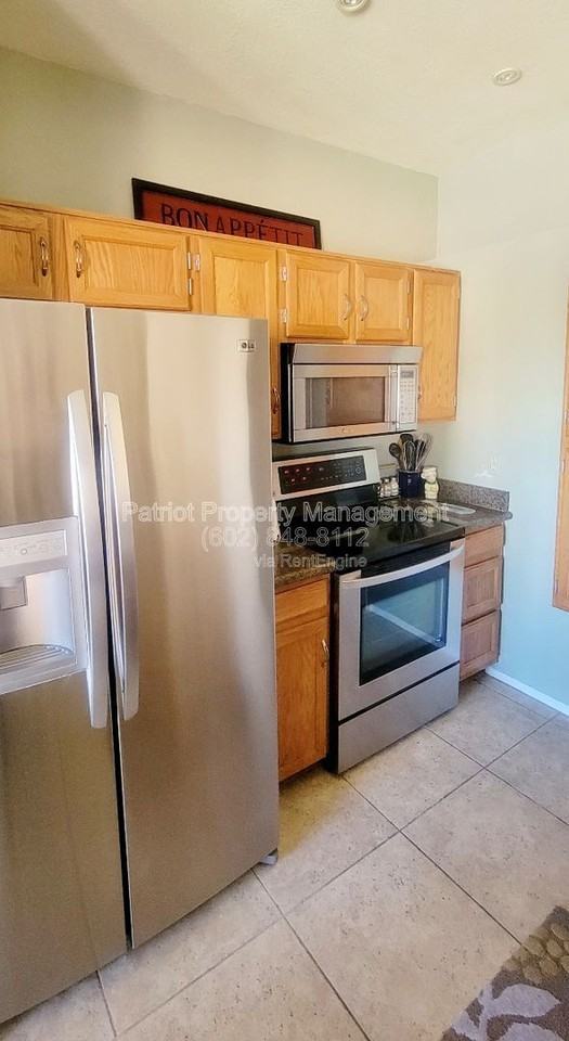 9711 E Mountain View Rd #2500 - Photo 7 of 36