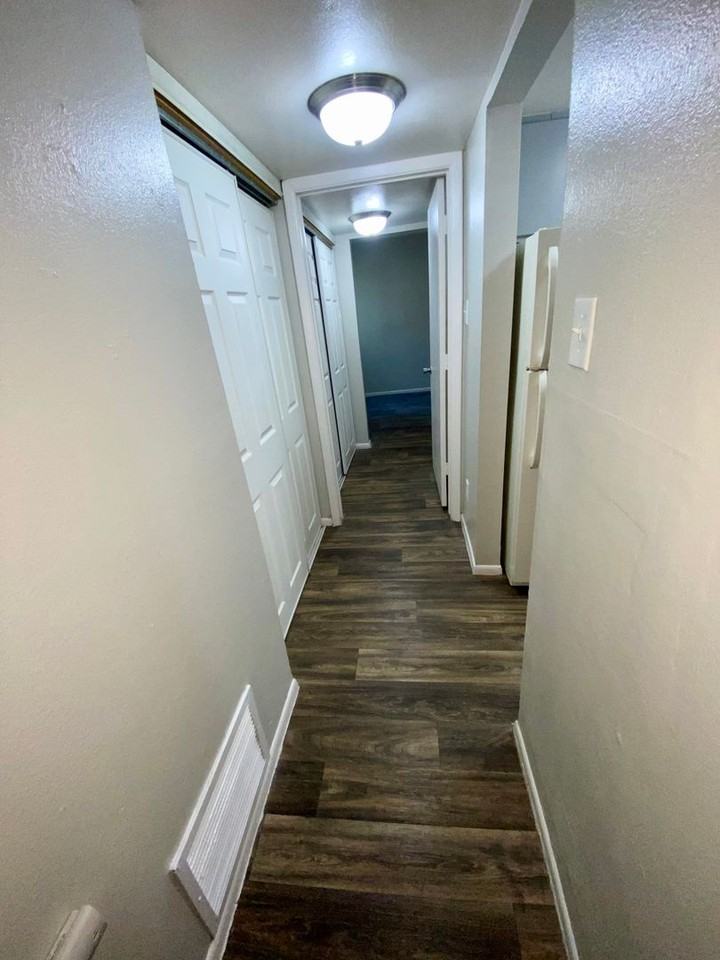 The Citadel Apartments - Photo 5 of 18