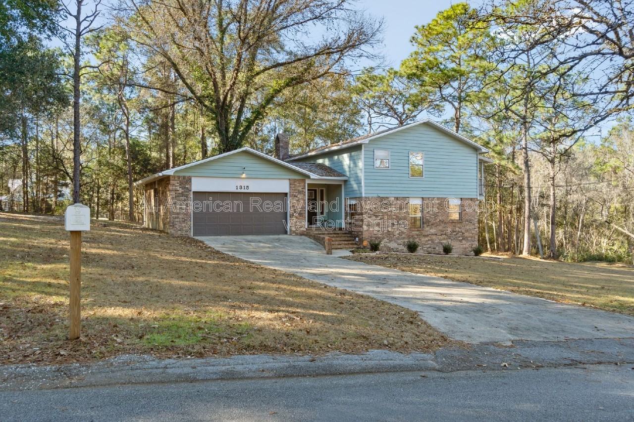 1315 Grandview Dr - Photo 2 of 27