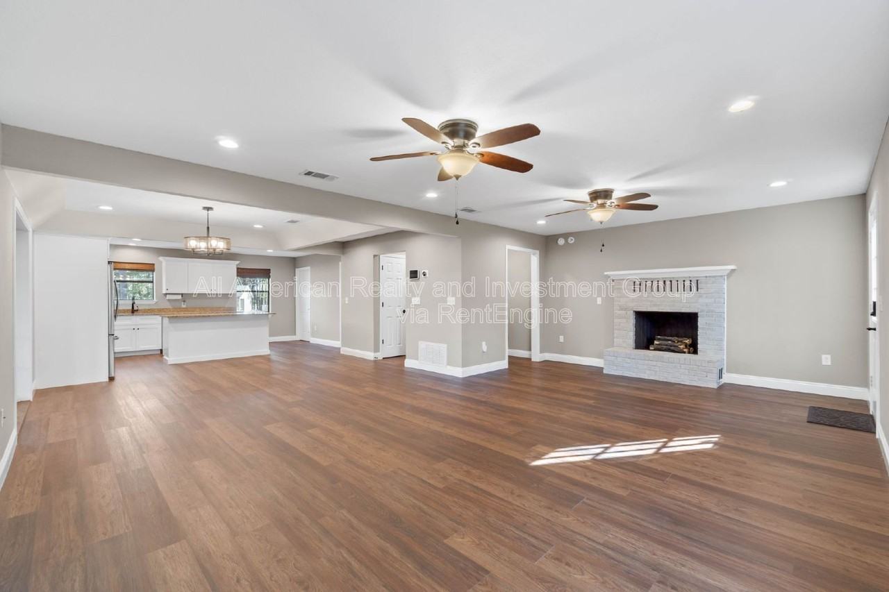 1315 Grandview Dr - Photo 5 of 27