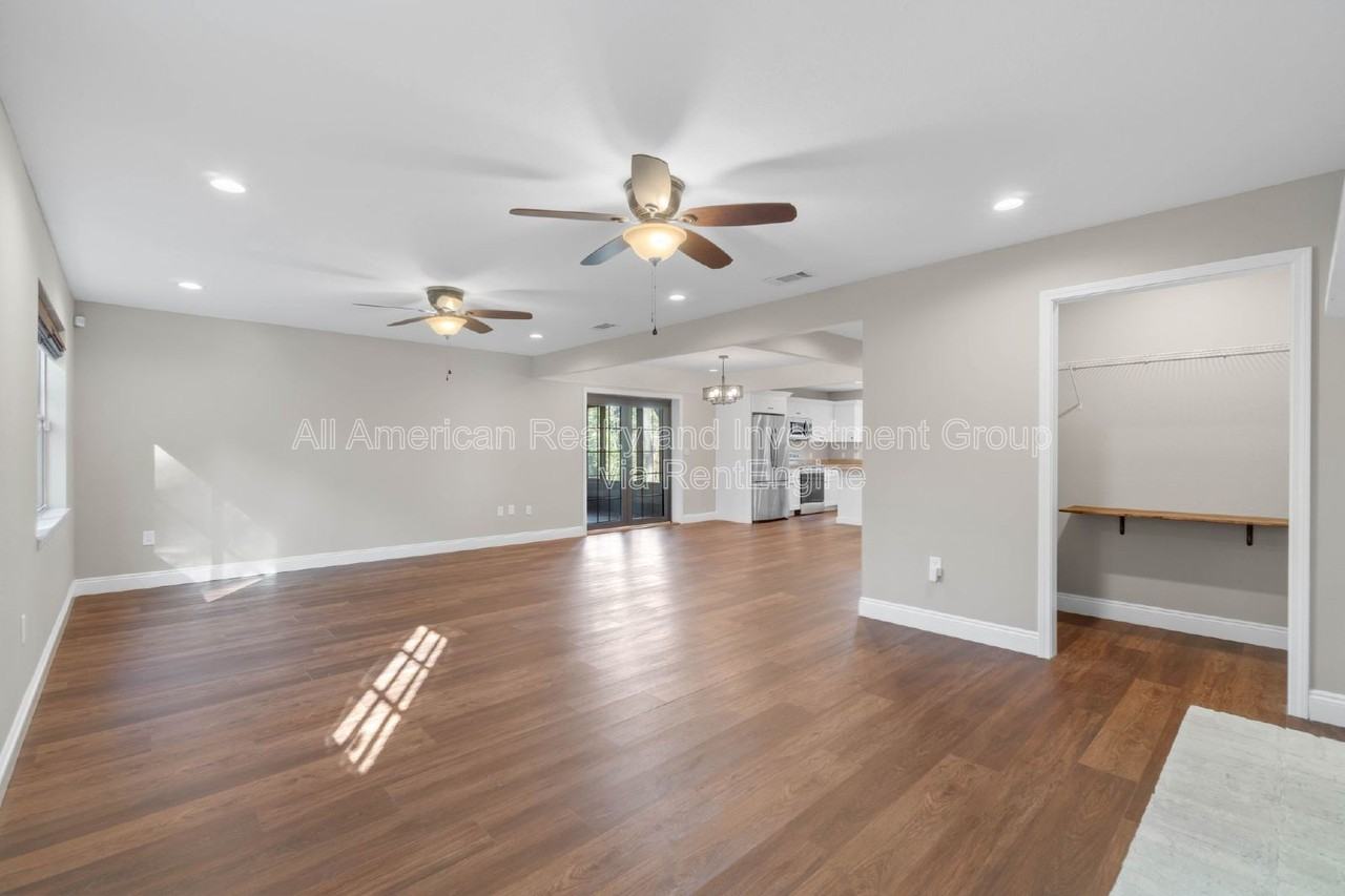 1315 Grandview Dr - Photo 6 of 27