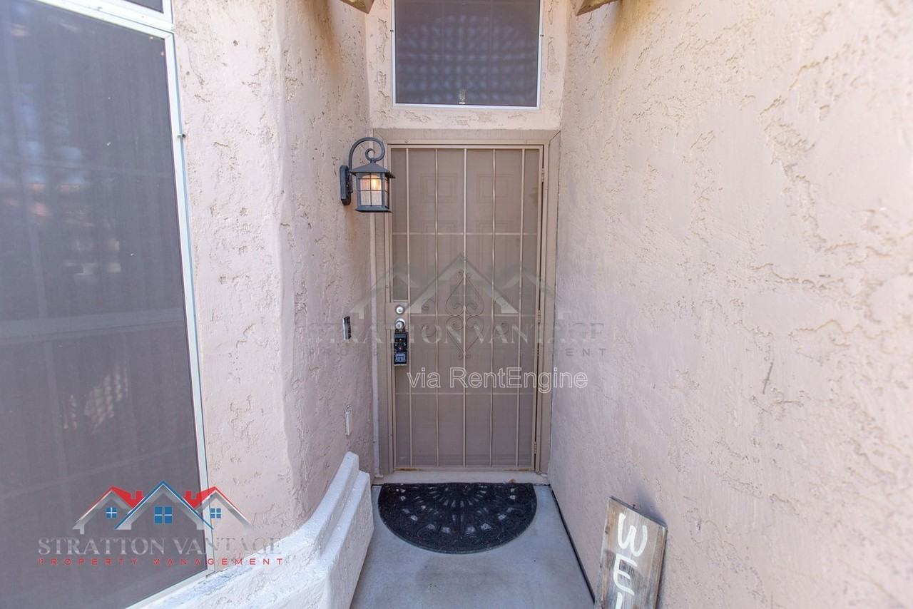 9825 W Runion Dr - Photo 6 of 50