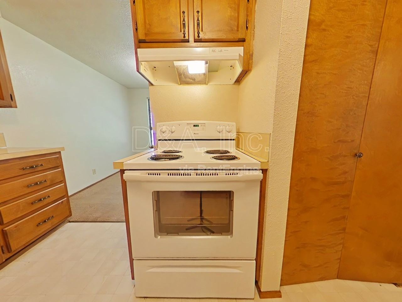 3928 Nw Walnut Pl - Photo 5 of 11