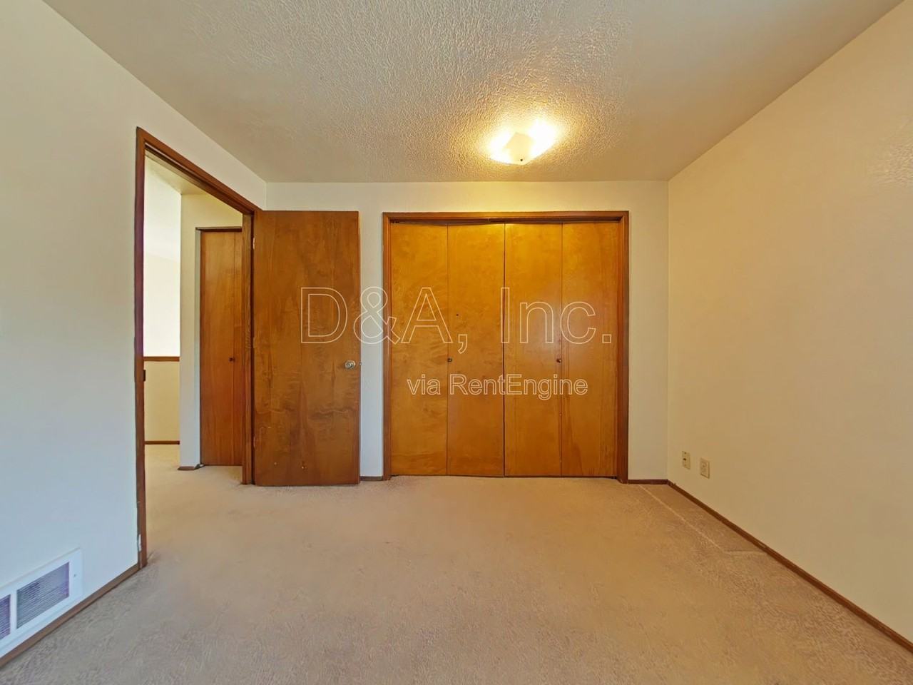 3928 Nw Walnut Pl - Photo 6 of 11