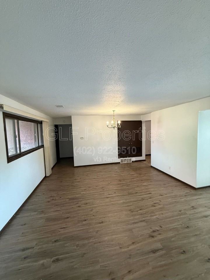 1413 2nd Ave #2 - Photo 2 of 10