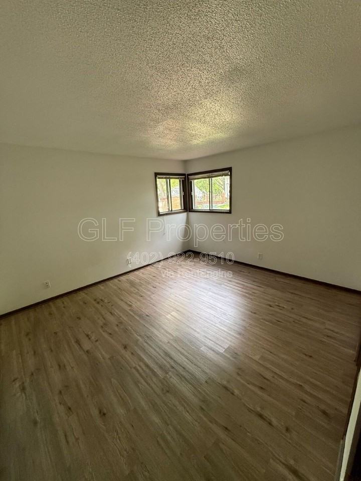 1413 2nd Ave #2 - Photo 3 of 10