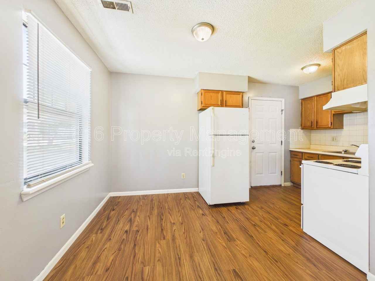 7115 Bales Ave - Photo 5 of 23