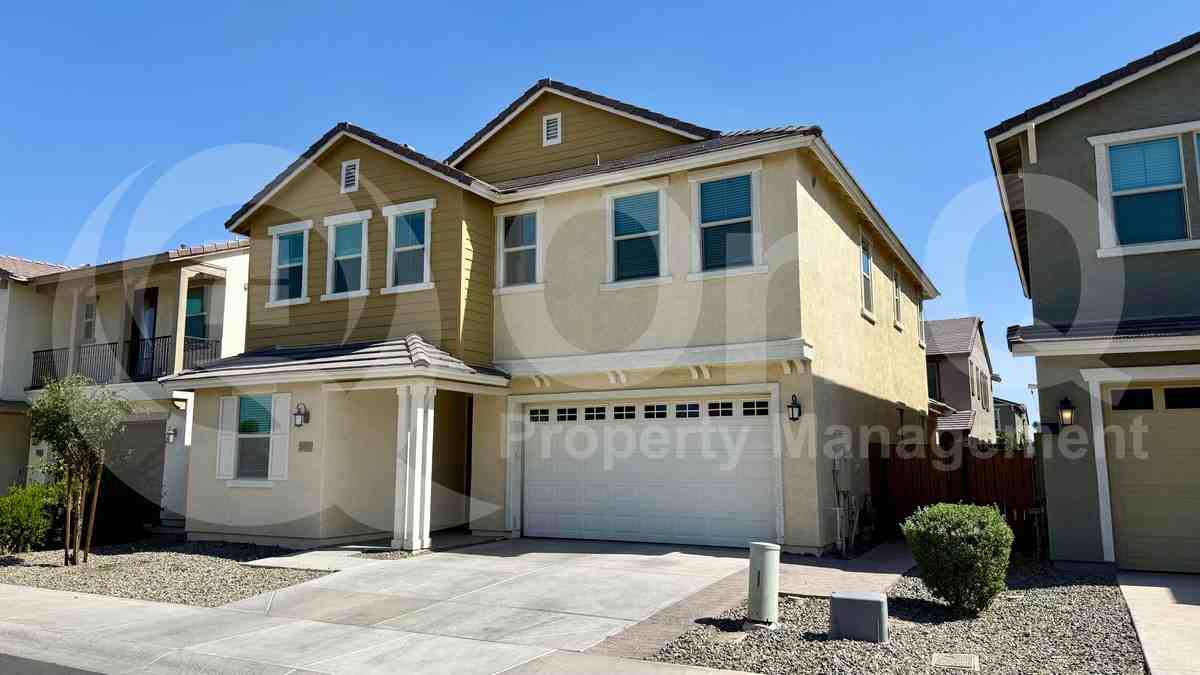 2477 E Pelican Dr - Photo 2 of 22