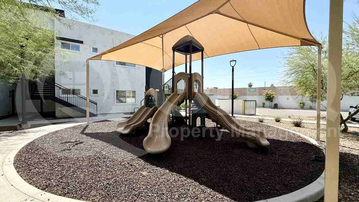 N 67th Ave #207 - Photo 3 of 10