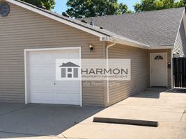 featured image of 816 N Crestway St