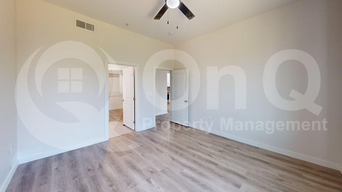 N 67th Ave #219 - Photo 7 of 23