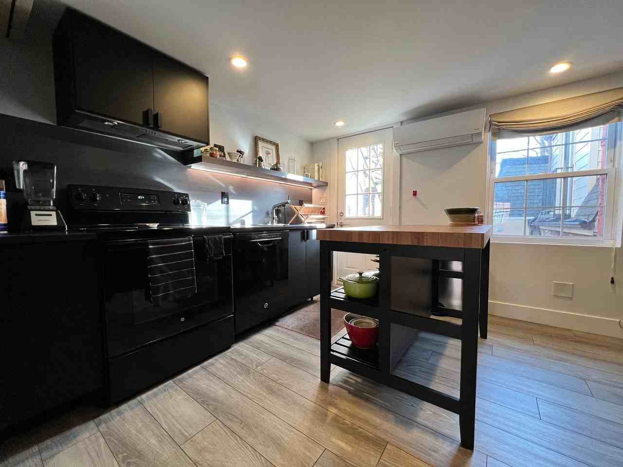 333 S 13th St #3 - Photo 2 of 23