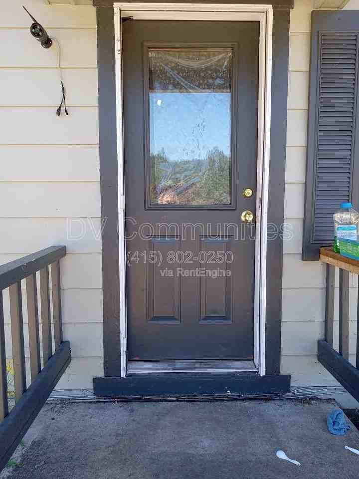 47730 Christel Ln #4-4 - Photo 5 of 10