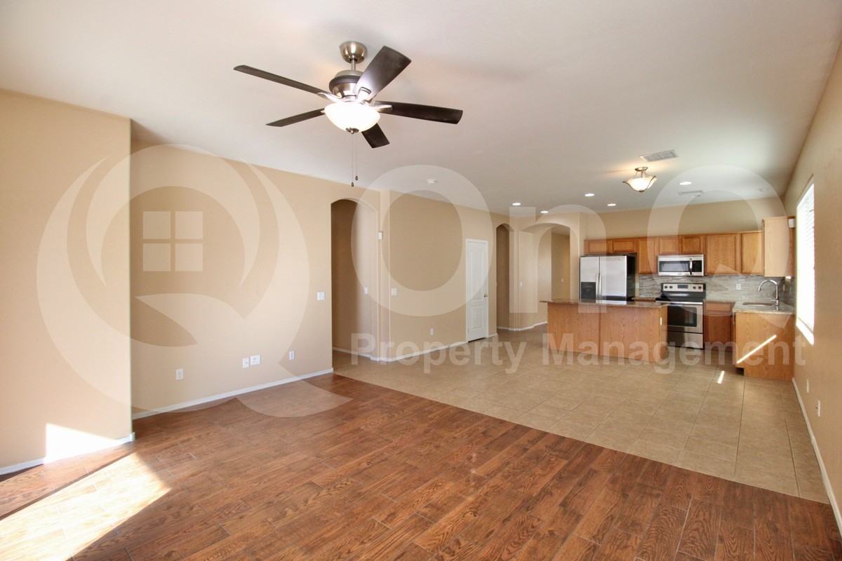 14839 W Larkspur Dr - Photo 7 of 27