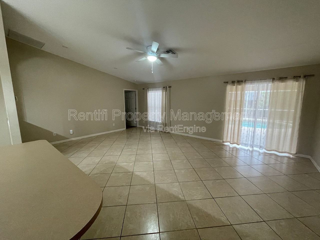 1710 Sw 10th Pl - Photo 5 of 17