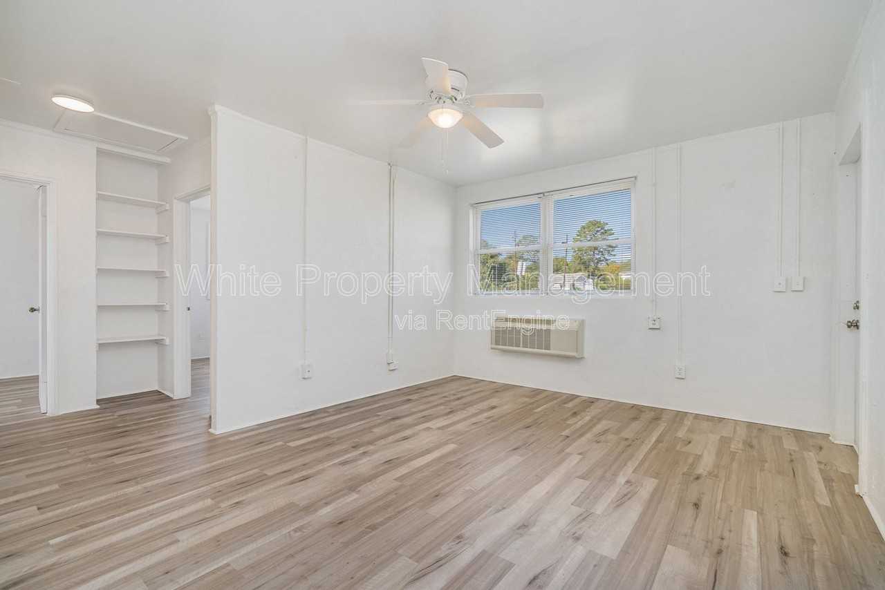200 York St #O5 - Photo 4 of 36