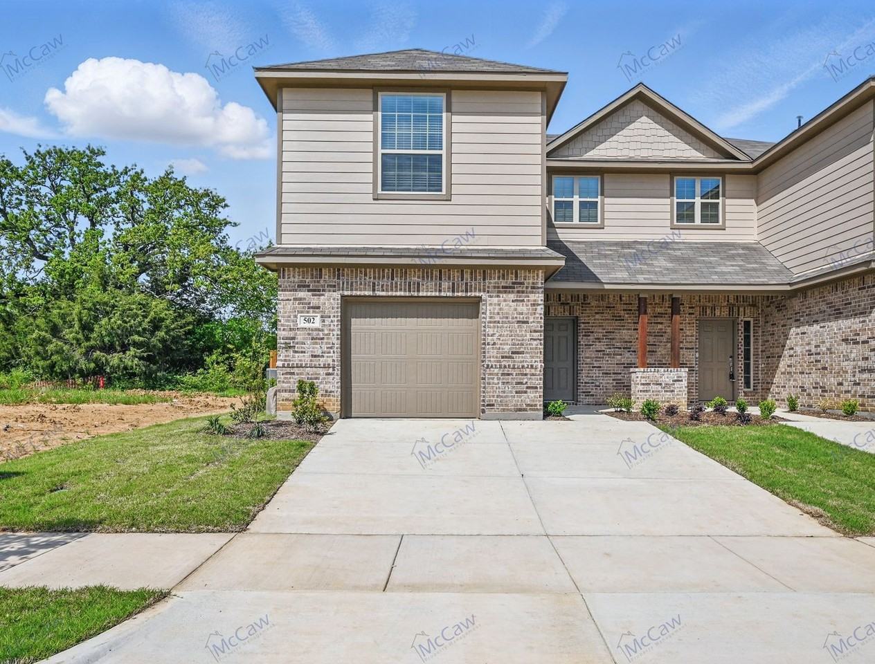 502 Trailhead Ln - Photo 2 of 27