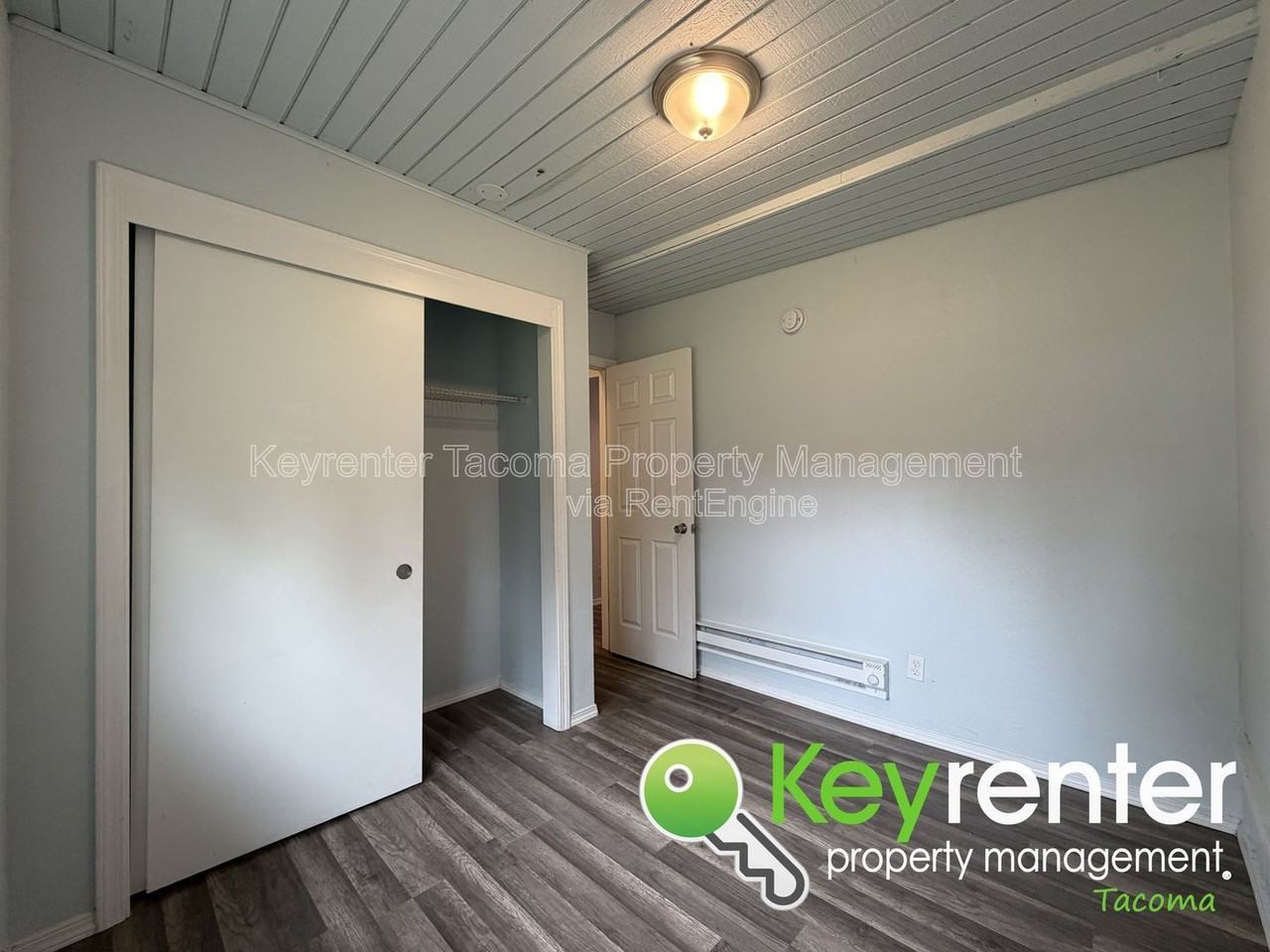 1021 S Orchard St - Photo 3 of 19