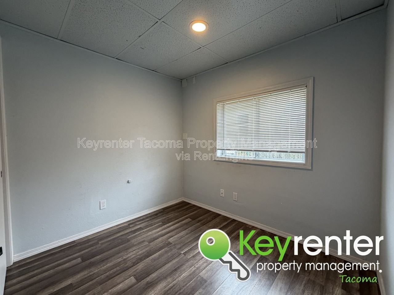 1021 S Orchard St - Photo 7 of 19