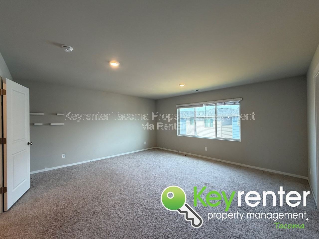 10715 187th Street Ct E - Photo 3 of 10