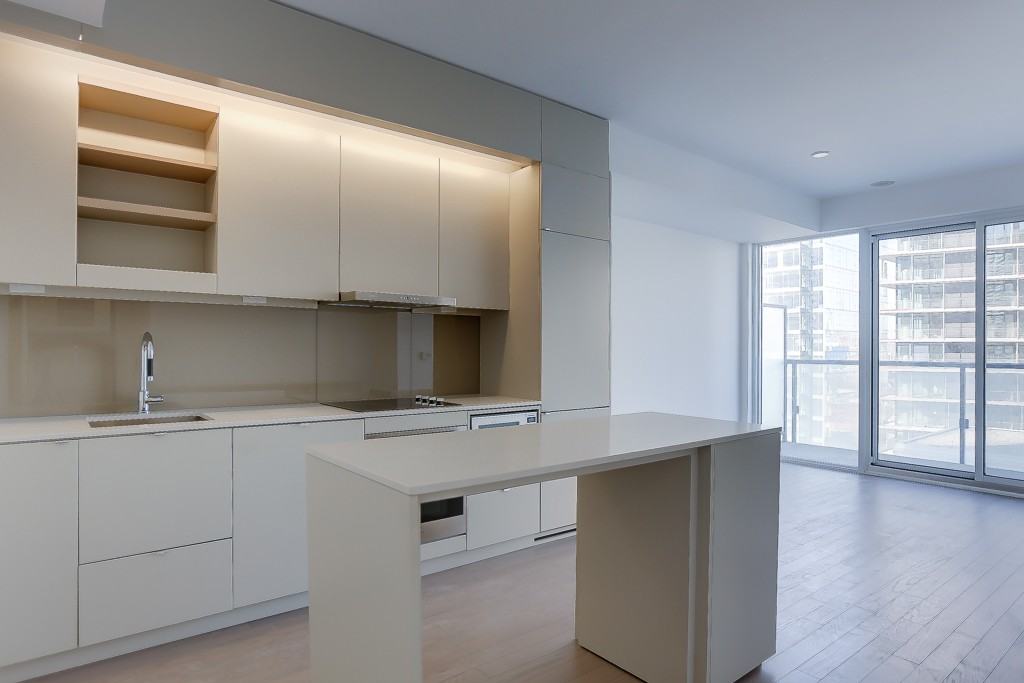 101 Peter St - Photo 4 of 21