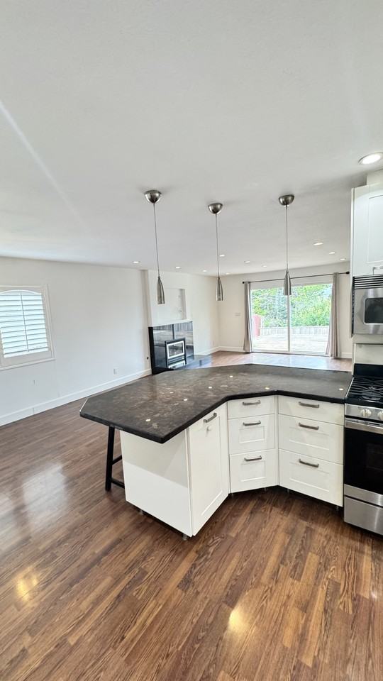 1134 Manzanita Dr - Photo 2 of 24