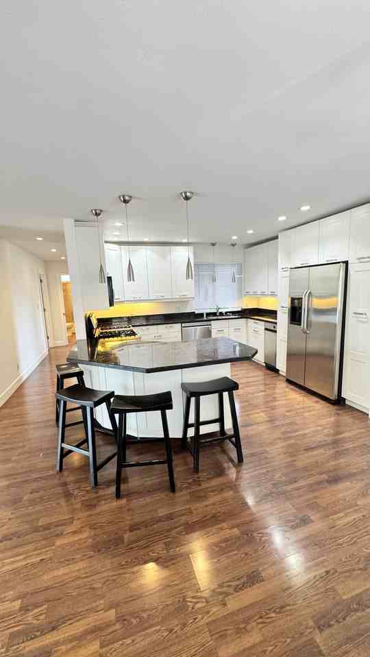 1134 Manzanita Dr - Photo 3 of 24