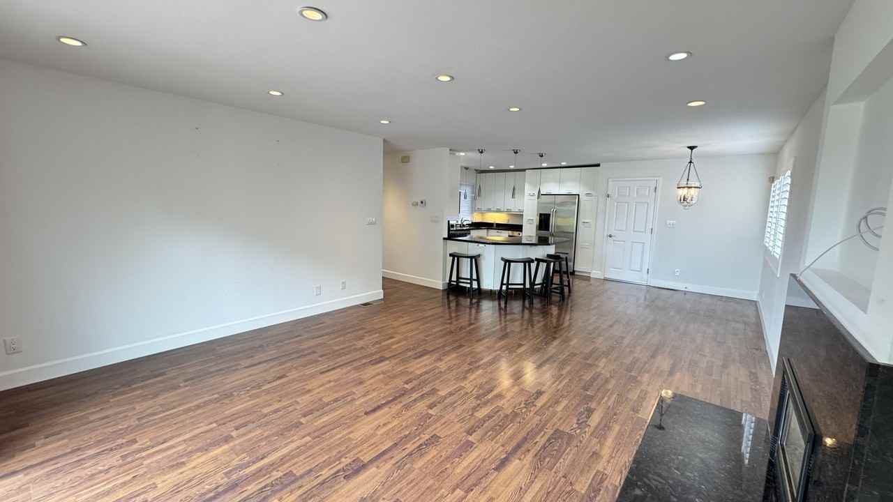 1134 Manzanita Dr - Photo 6 of 24