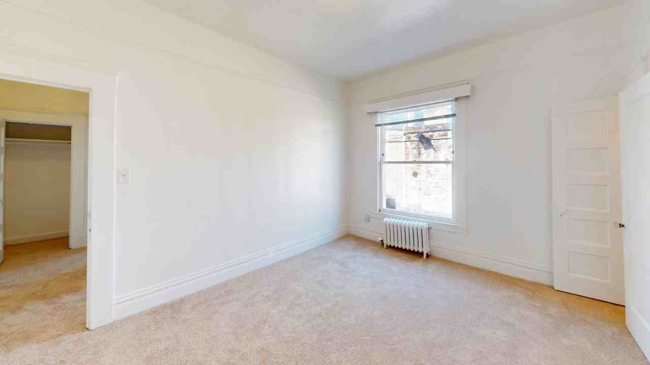 1050 Post Street - Photo 5 of 16