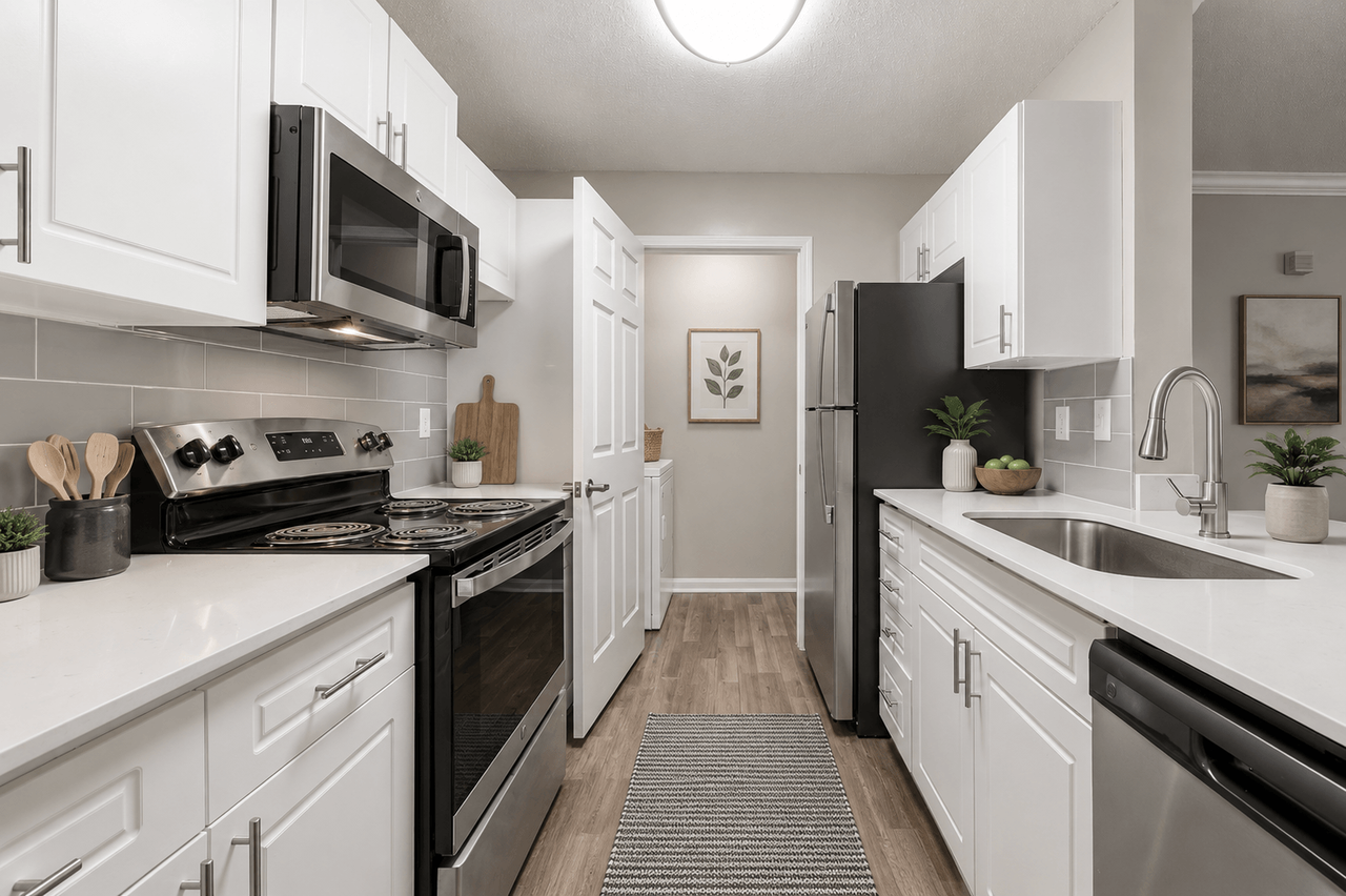 Alexander Crossing Apartments & Townhomes - Photo 2 of 38