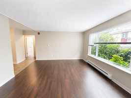 featured image of 10002 Des Moines Memorial Dr S